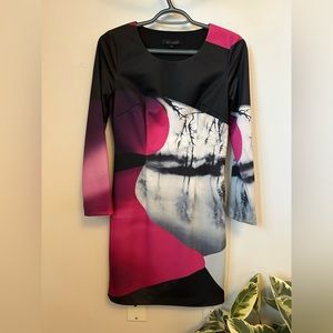 Marcbor Dress. Abstract Tree Design . Size 8 but FITS PETITE